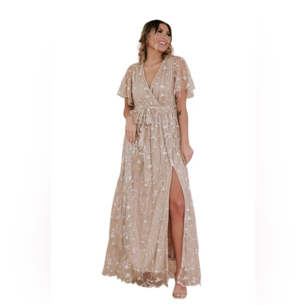 NWT ECB EXCLUSIVE: DREAMY FLORAL EMBROIDERED MAXI DRESS XL